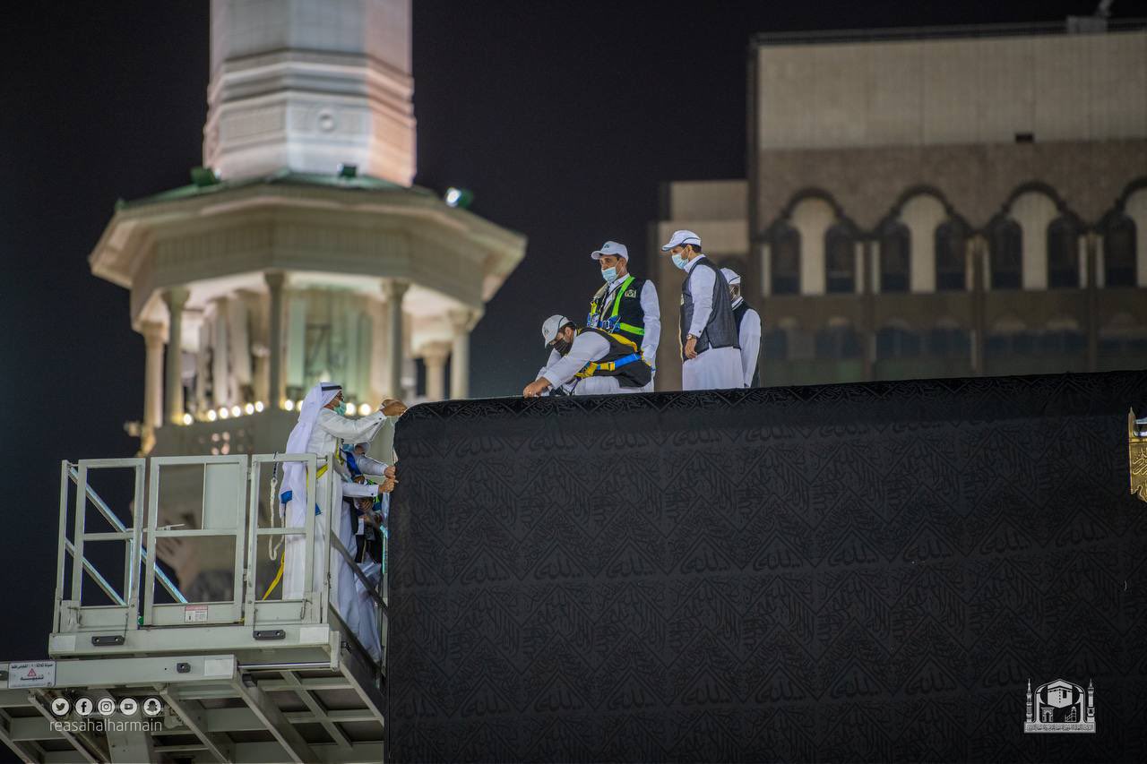 به&zwnj;رگی نوێی كه&zwnj;عبه&zwnj;